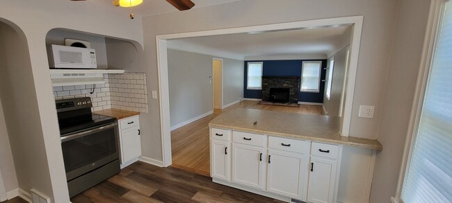 Building Photo - AVAILABLE  - 4 Bed 1 Bath on London Road