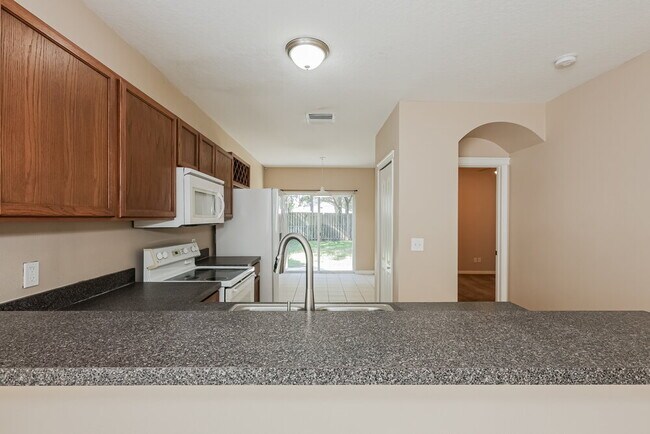 Building Photo - 7455 Oxford Garden Cir