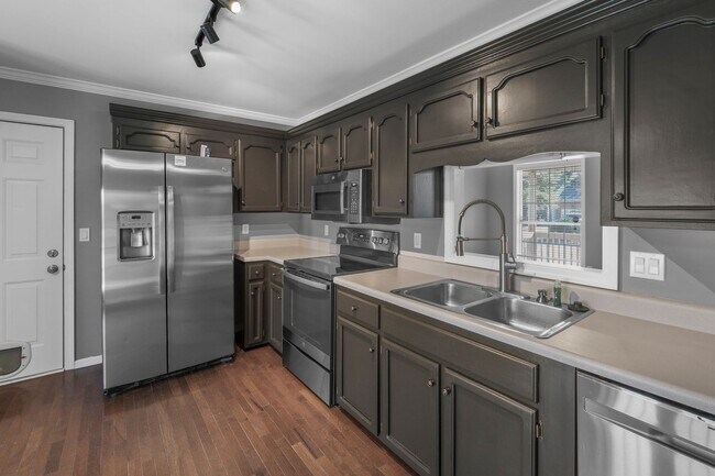 Building Photo - COMING SOON! Pet Friendly, 4 Bedroom 2 bat...