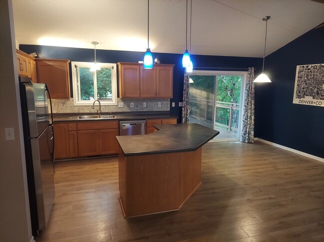 Building Photo - 5176 54th Ave NW