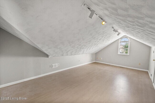 Building Photo - 10523 Going Ct