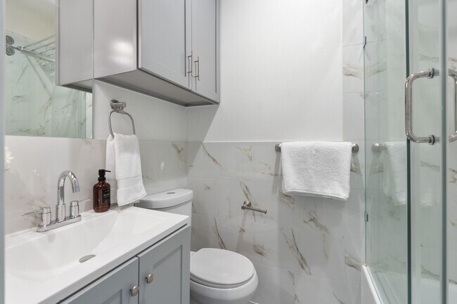 Building Photo - 1116 Nadine St