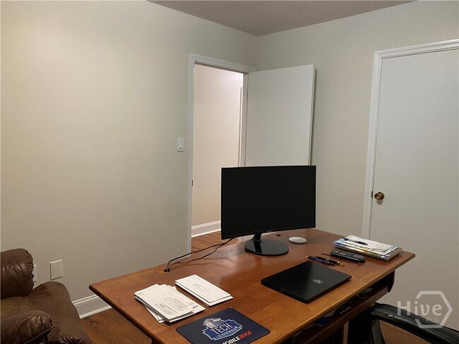 Building Photo - 311 Brady St