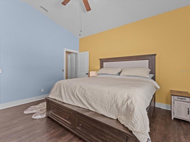 Building Photo - 226 Windward Way