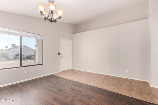 Building Photo - 3122 W Donald Dr