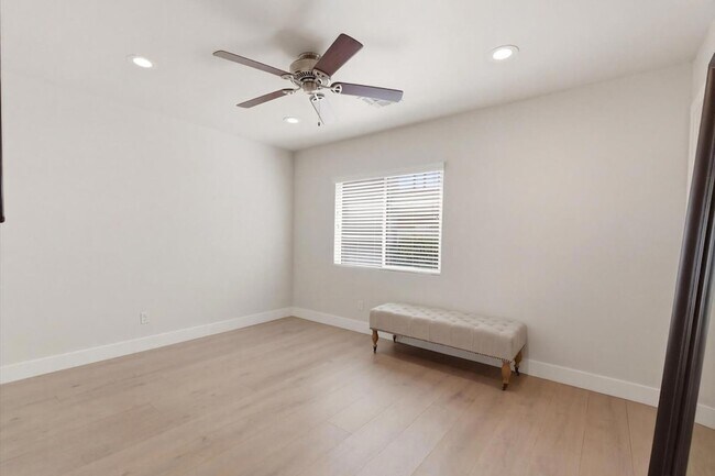 Building Photo - 8372 E San Salvador Dr