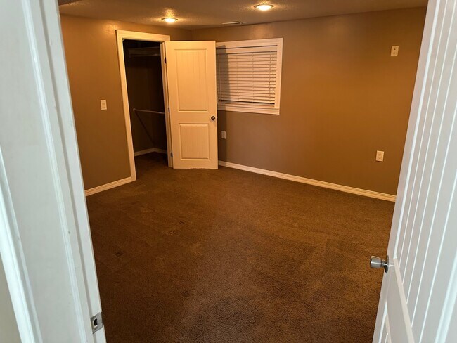 Building Photo - 3963 S 4800 W
