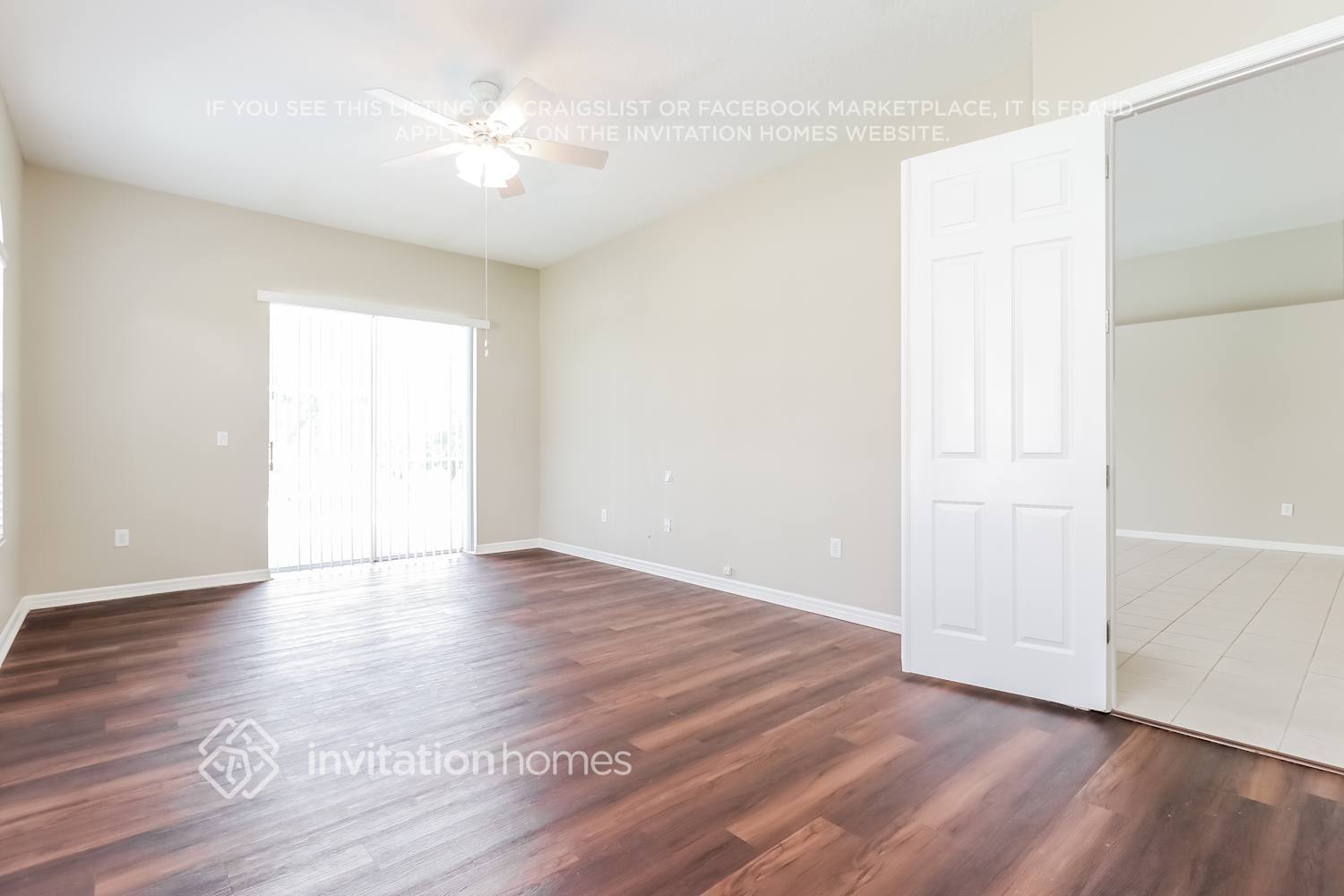 Building Photo - 10130 Queens Park Dr
