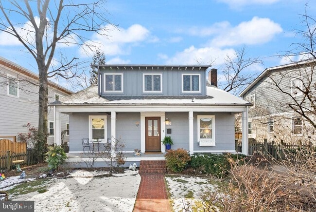 Building Photo - 1804 S Oakland St