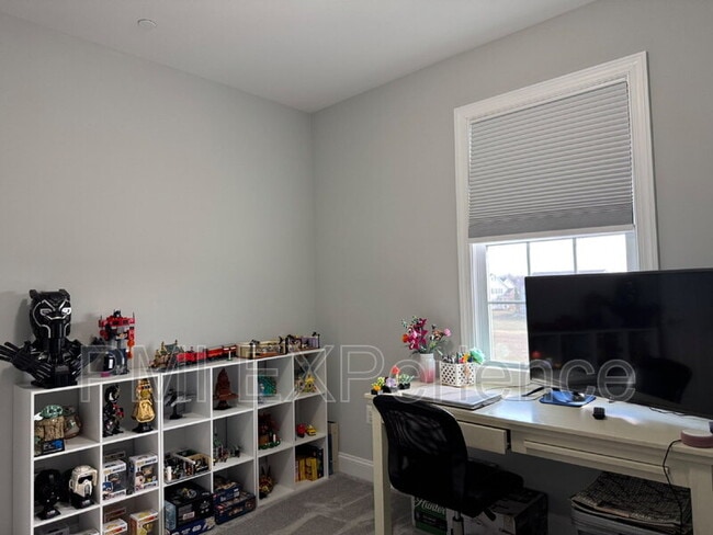 Building Photo - 1001 Rye Dr