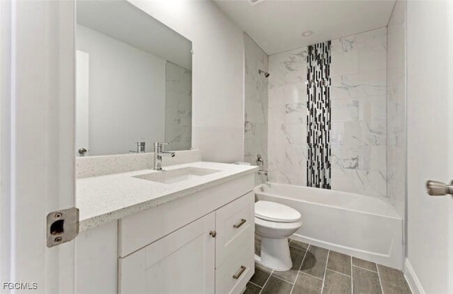 Building Photo - 5023 24th St SW