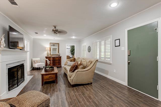 Building Photo - 3727 W Biddison St