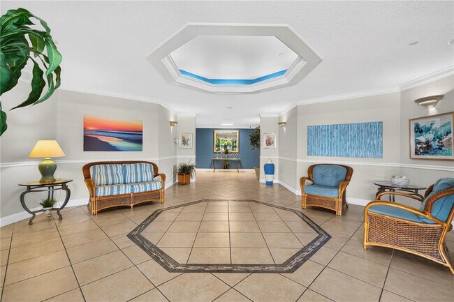 Building Photo - 736 Island Way