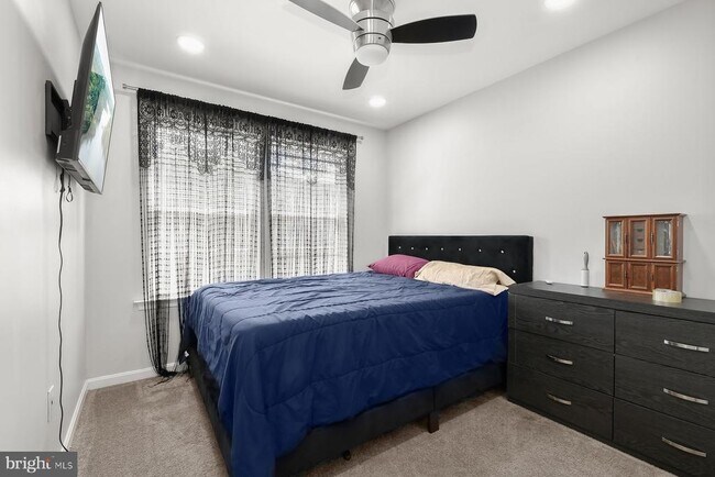 Building Photo - 9364 Paragon Way