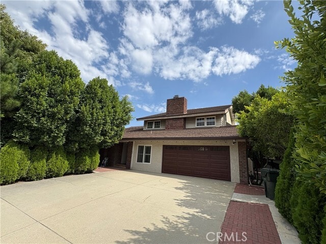 Primary Photo - 1740 Orangewood Ave