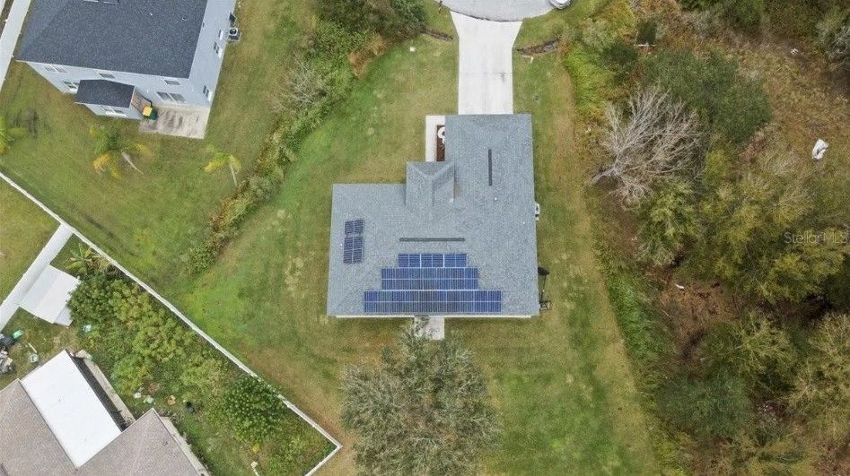 Building Photo - 228 Amesbury Ln