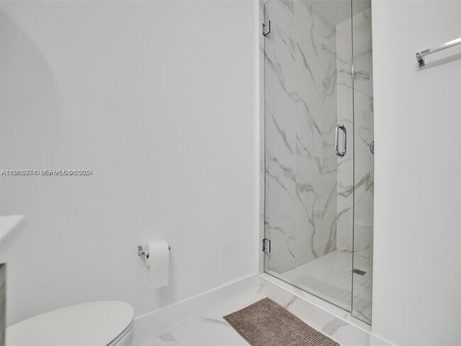 Building Photo - 4100 SW 64th Ave