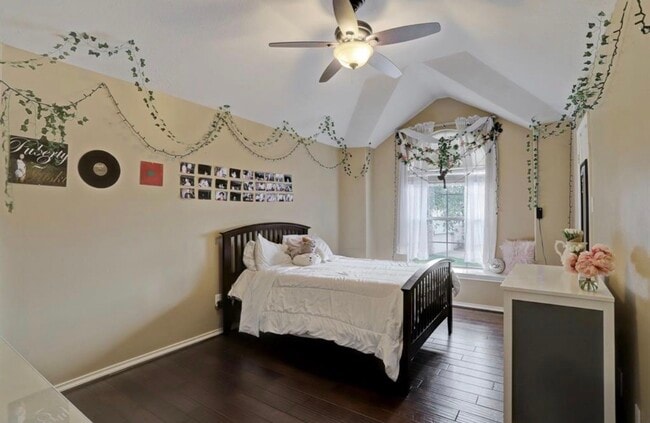 Building Photo - 20603 Cypress Breeze Dr