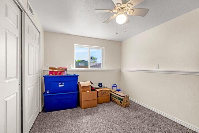 Building Photo - 7115 Grand Valley Dr