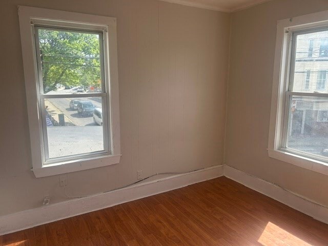 Building Photo - 754R Aiken Ave