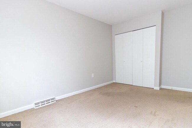 Building Photo - 6558 Gildar St