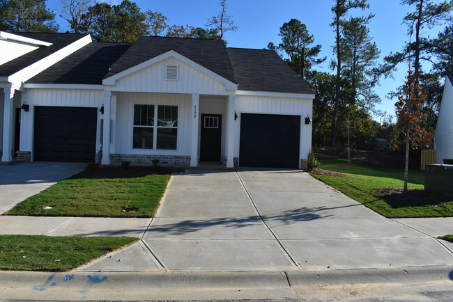 Building Photo - 4190 Taylor Pond Rd