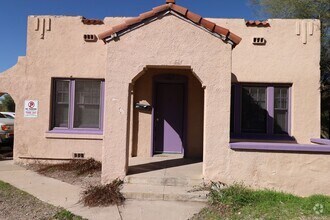 Building Photo - VINTAGE HOME WITH HUGE BACKYARD AND A UNIQ...