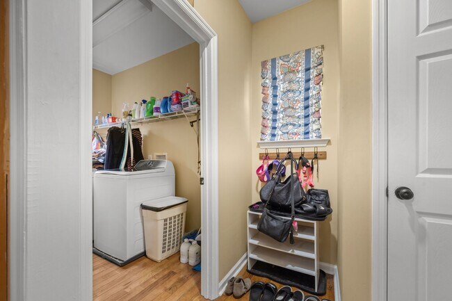 Building Photo - 308 Stone Heath Ct