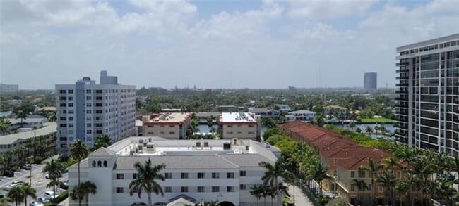 Building Photo - 2080 S Ocean Dr
