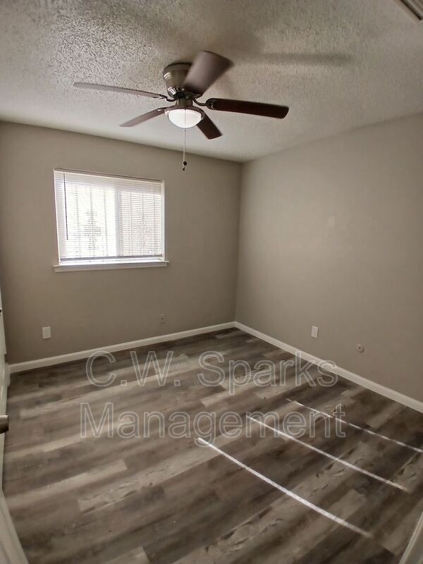 Building Photo - 7840 Mirage Valley Dr