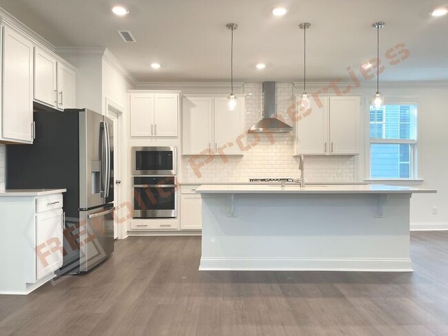 Building Photo - Beautiful Brand New 4 Bedroom, 3 Bathroom ...