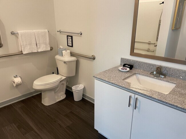 Building Photo - 5102 Aldersgate Dr