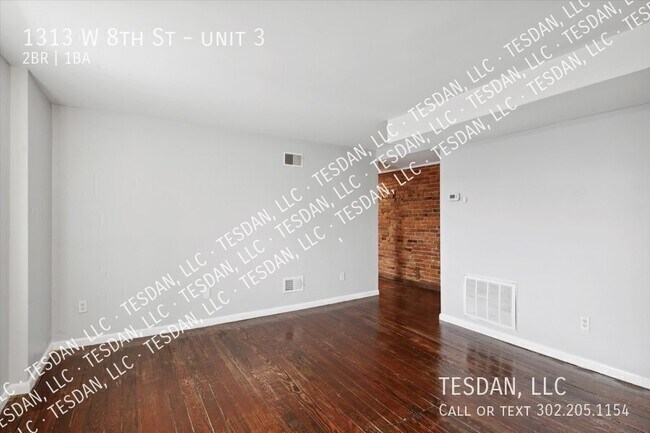 Building Photo - 1313 W 8th St