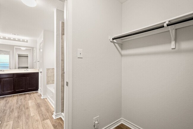 Building Photo - Single Story RedBird Ranch Rental! No Carp...