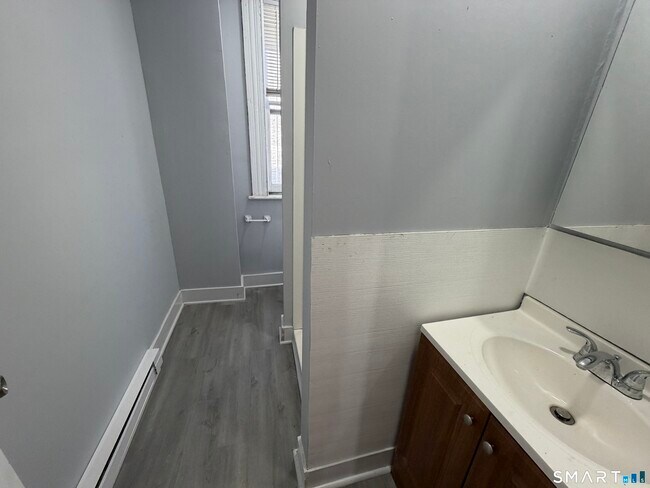 Building Photo - 73 Waterville St