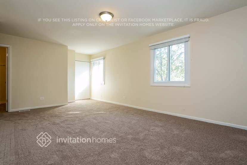 Building Photo - 22830 Lakeshore Dr