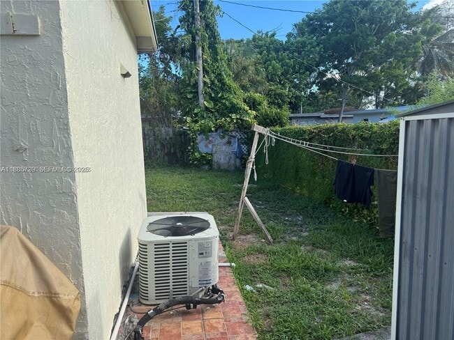 Building Photo - 1178 NW 105th Terrace