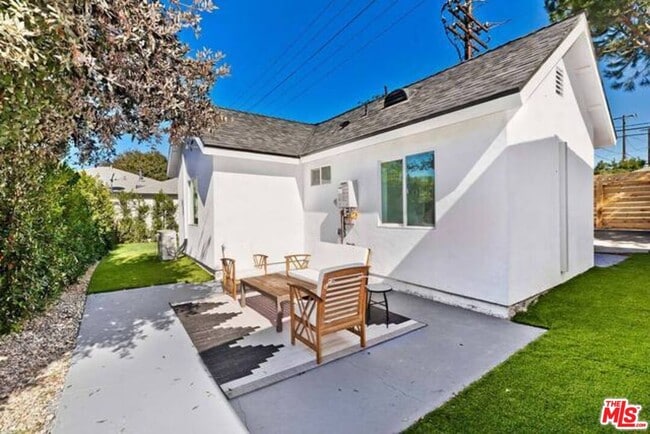 Building Photo - 10801 Galvin St