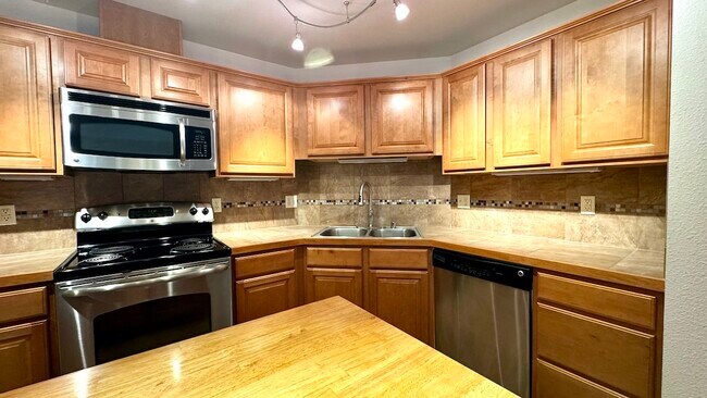 Building Photo - 13511 97th Ave E