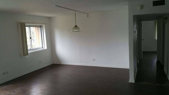 Building Photo - 3220 Sanders Rd