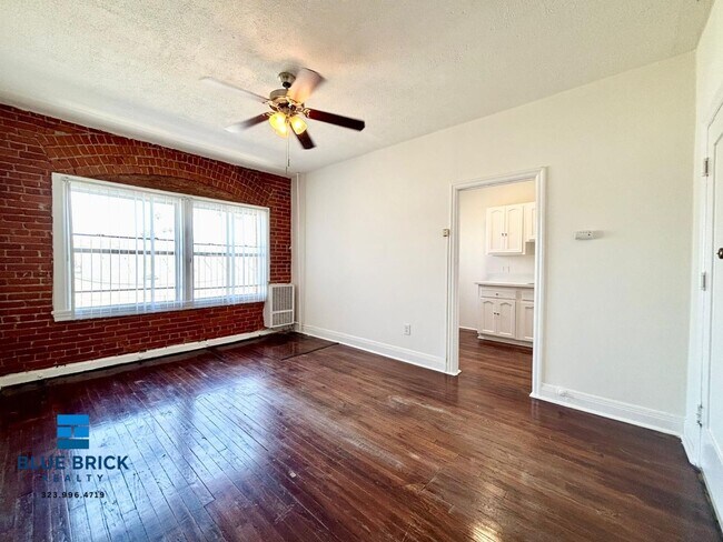 Building Photo - 147 Normandie Ave