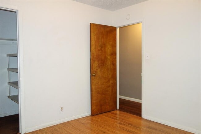 Building Photo - 1416 Cardinal Hill Dr