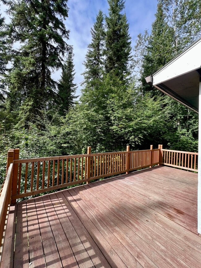 Building Photo - Home for rent in North Pole / 1-Car Garage...