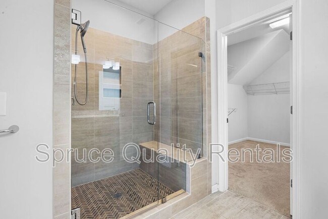 Building Photo - 1115 Beyer Pl