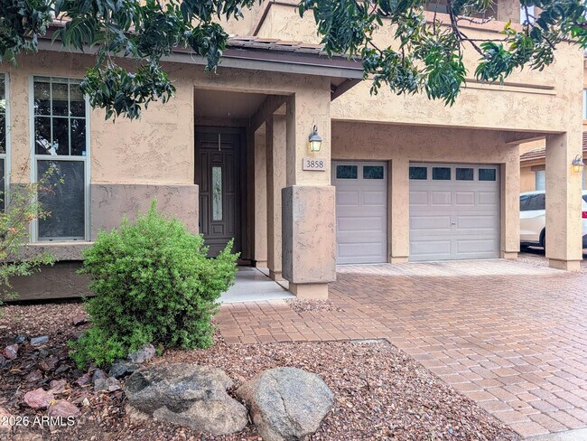 Building Photo - 3858 E Morelos St