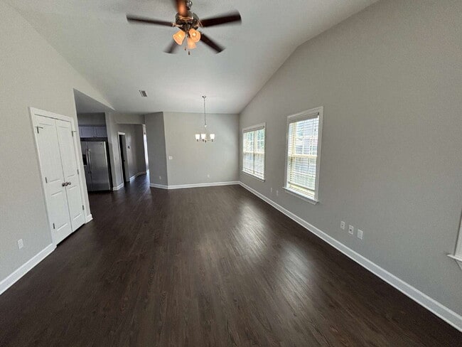 Building Photo - FOR RENT in Dothan, AL!! MOVE IN SPECIAL!!...