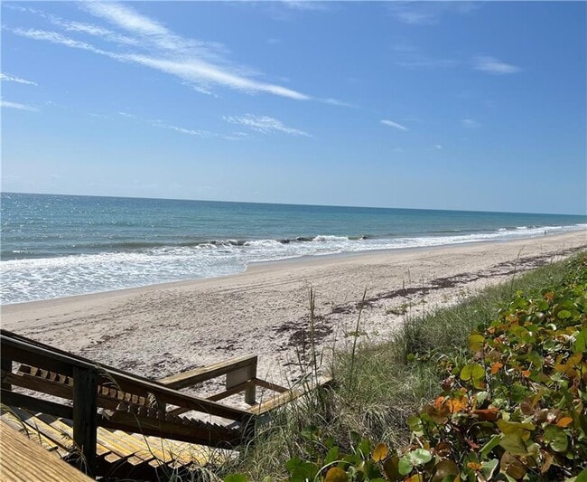 Building Photo - 5400 Florida A1A