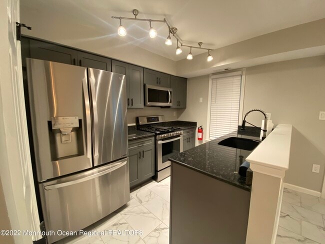 Building Photo - 11 Duncan Way