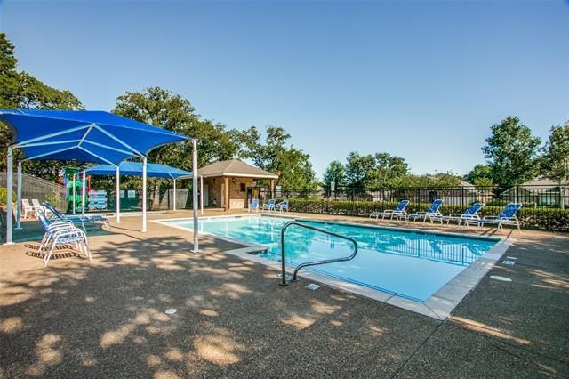Building Photo - 3825 Miramar Dr