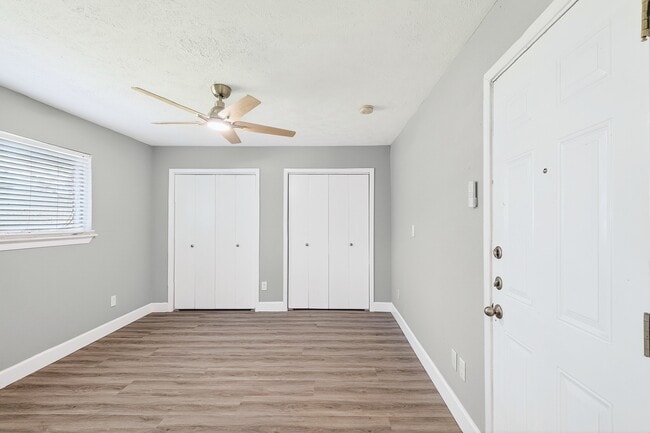 Building Photo - 2510 Marble Falls Dr